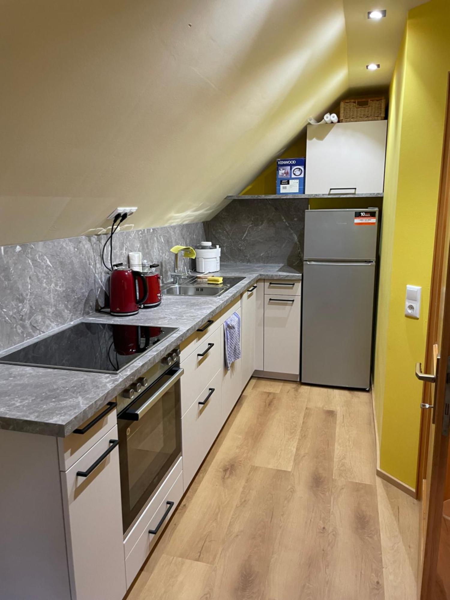 Neu Renoviertes 2Zi Appartment Im Dg Feldkirch Bagian luar foto