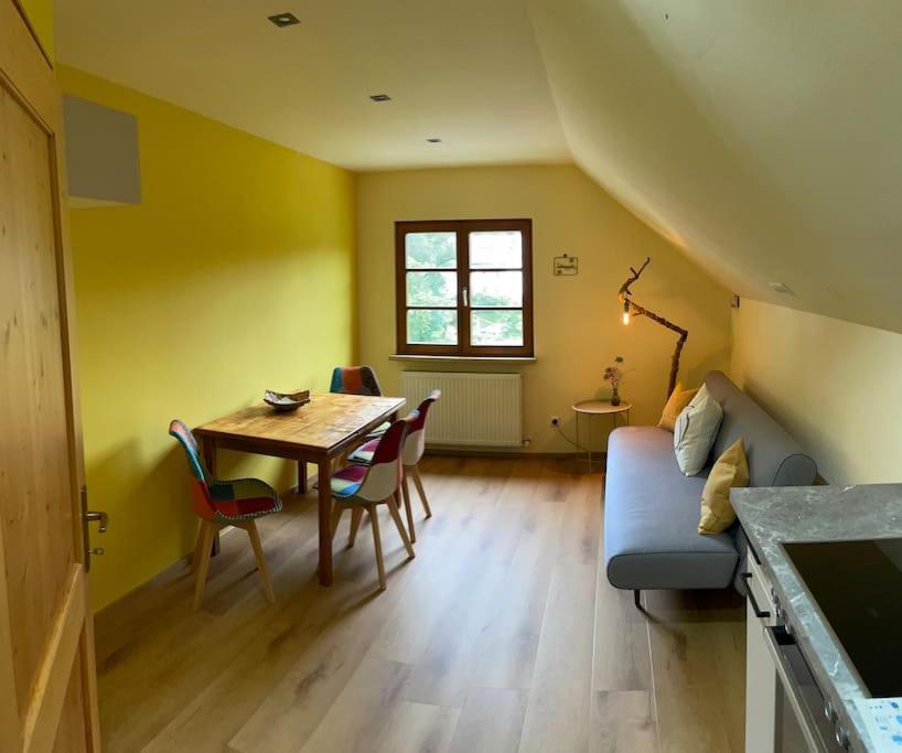 Neu Renoviertes 2Zi Appartment Im Dg Feldkirch Bagian luar foto