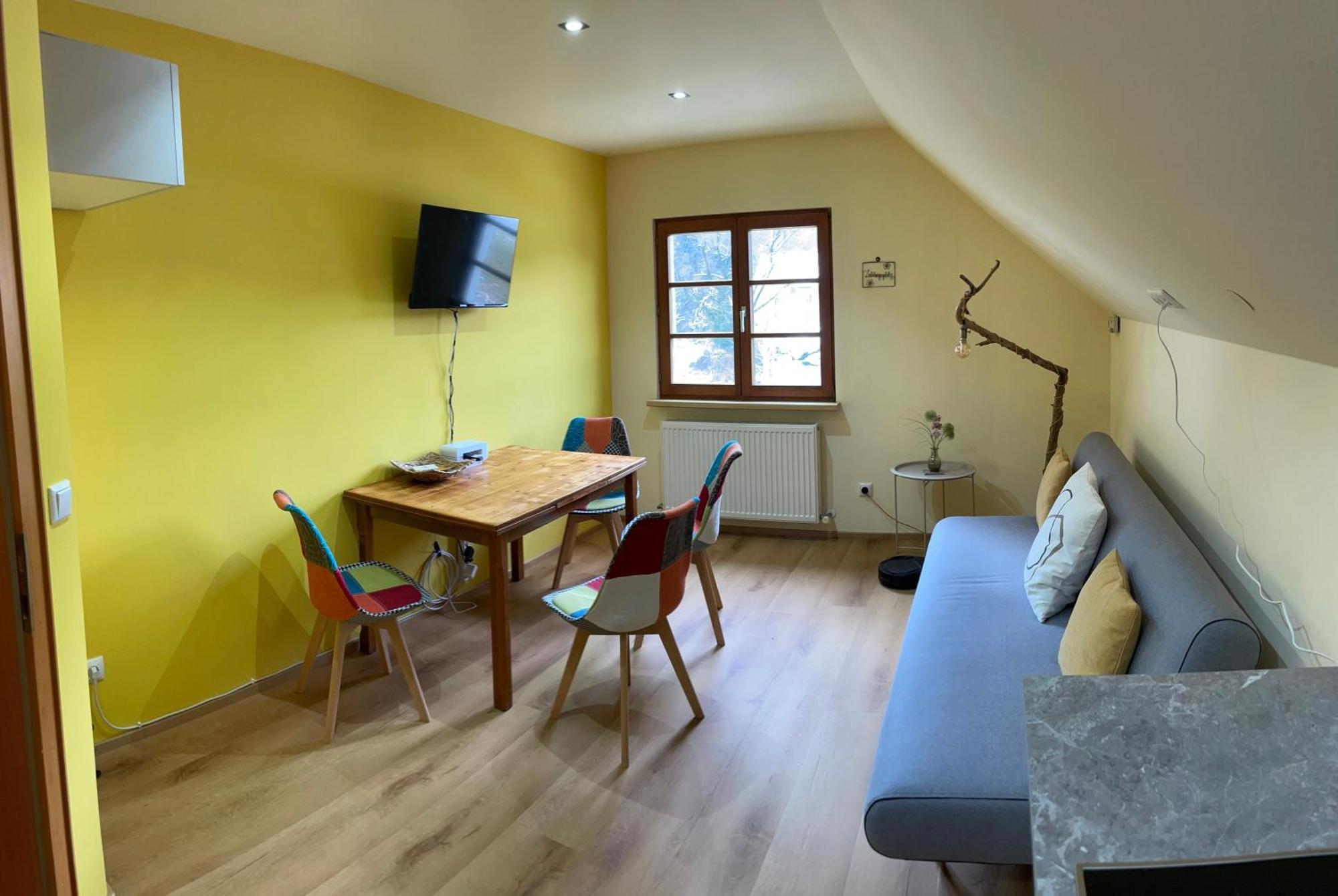 Neu Renoviertes 2Zi Appartment Im Dg Feldkirch Bagian luar foto